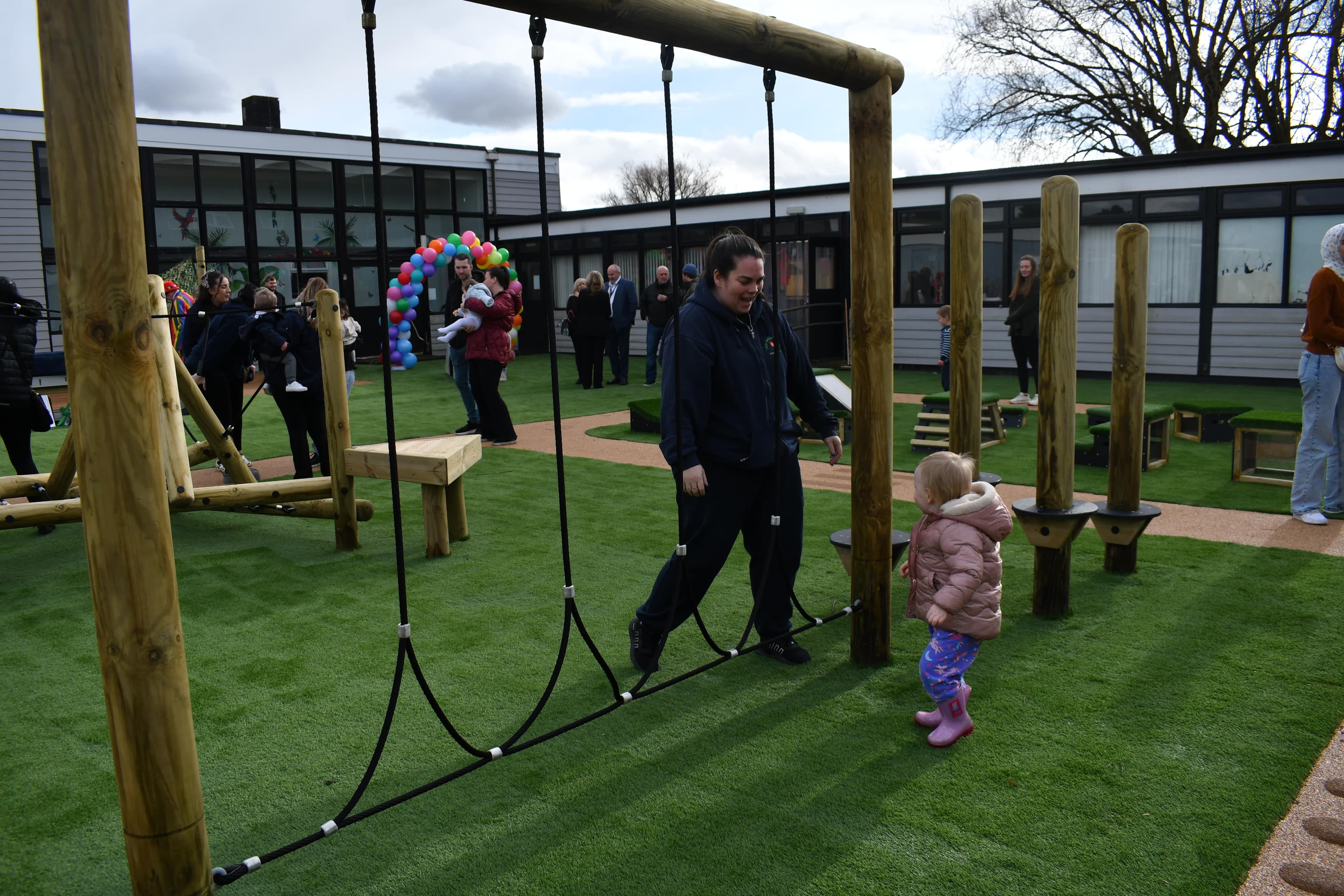 Playground Refurbishment For New Hutte Neighbourhood Centre