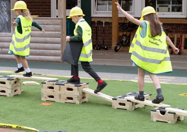 Construction play that inspires creativity