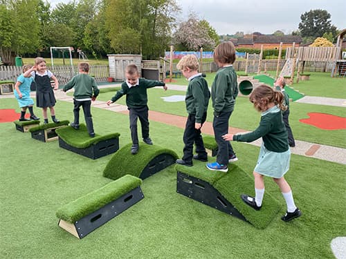 Movable designs for flexible active play