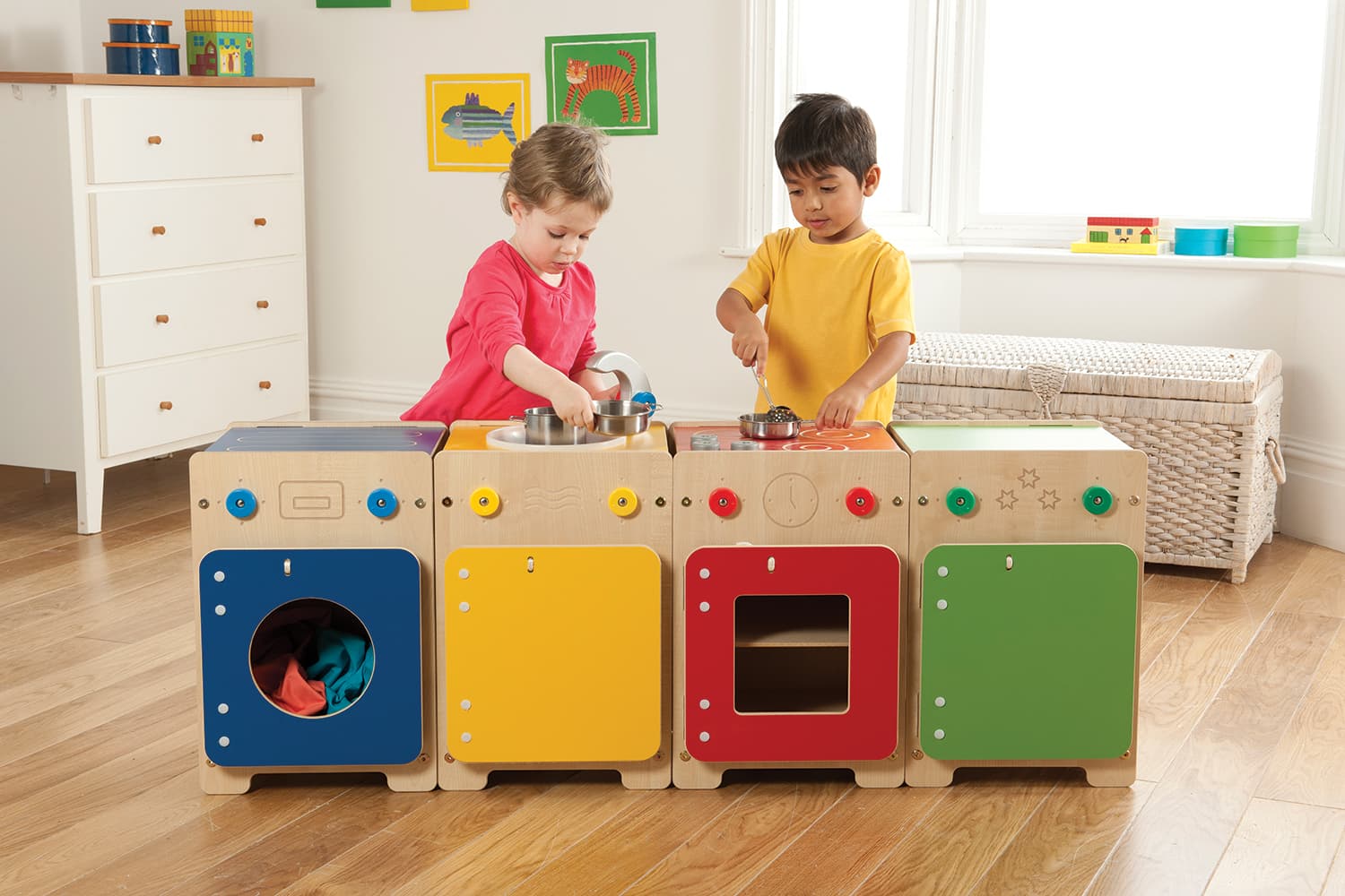 The colourful Wolds Kitchen Set includes a sink, cooker, washer and fridge